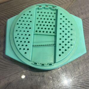 Tupperware Vintage Jadeite Green Bowl, Cheese Grater Slicer Lid 786 787